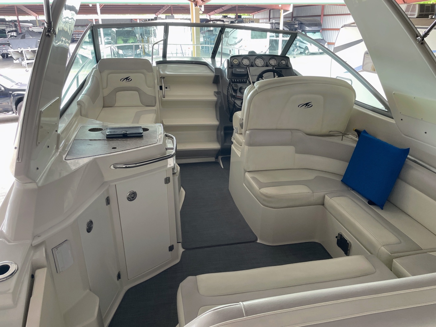 Trailer included 28ft Monterey Yacht For Sale