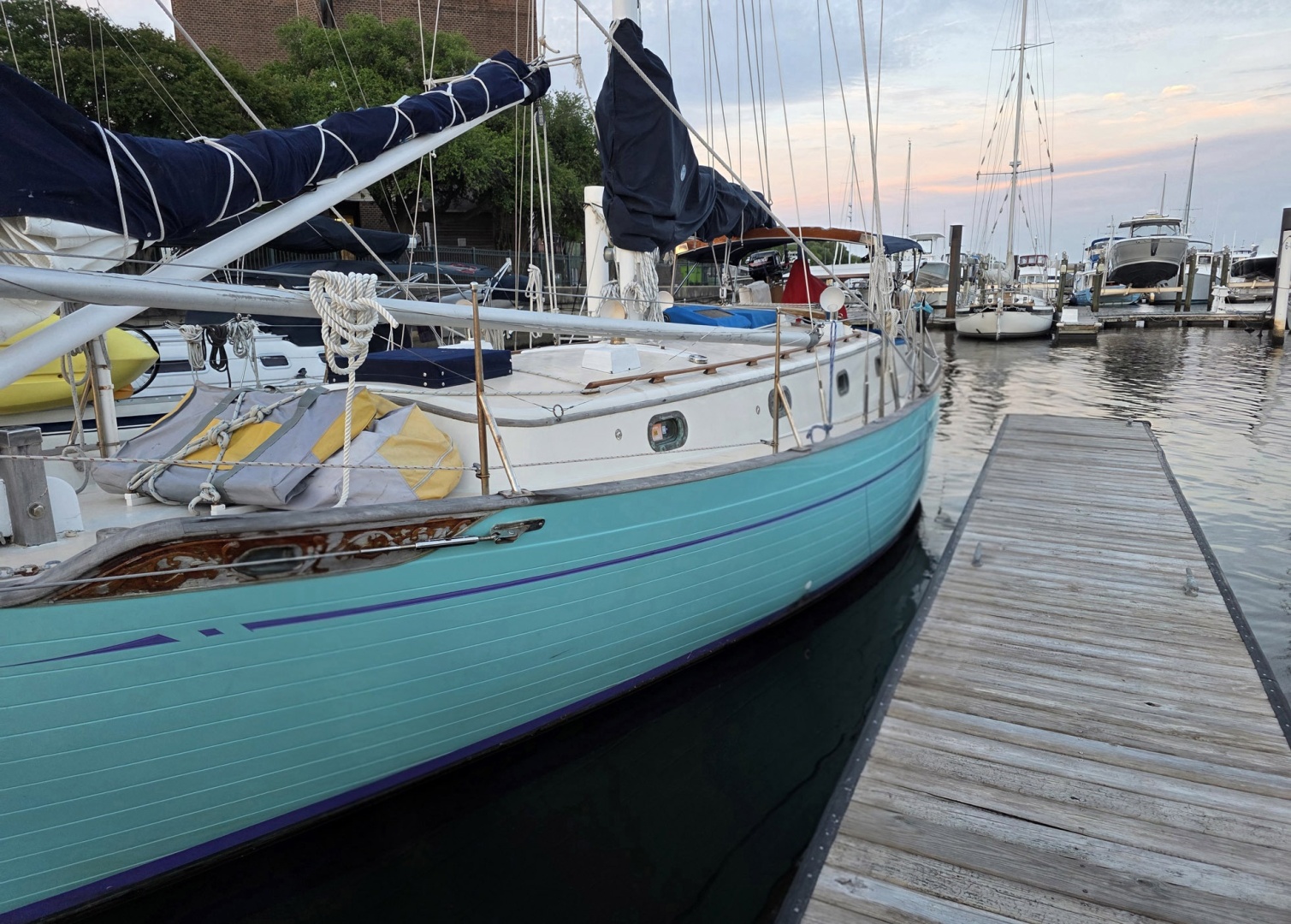 1982 Tayana 37