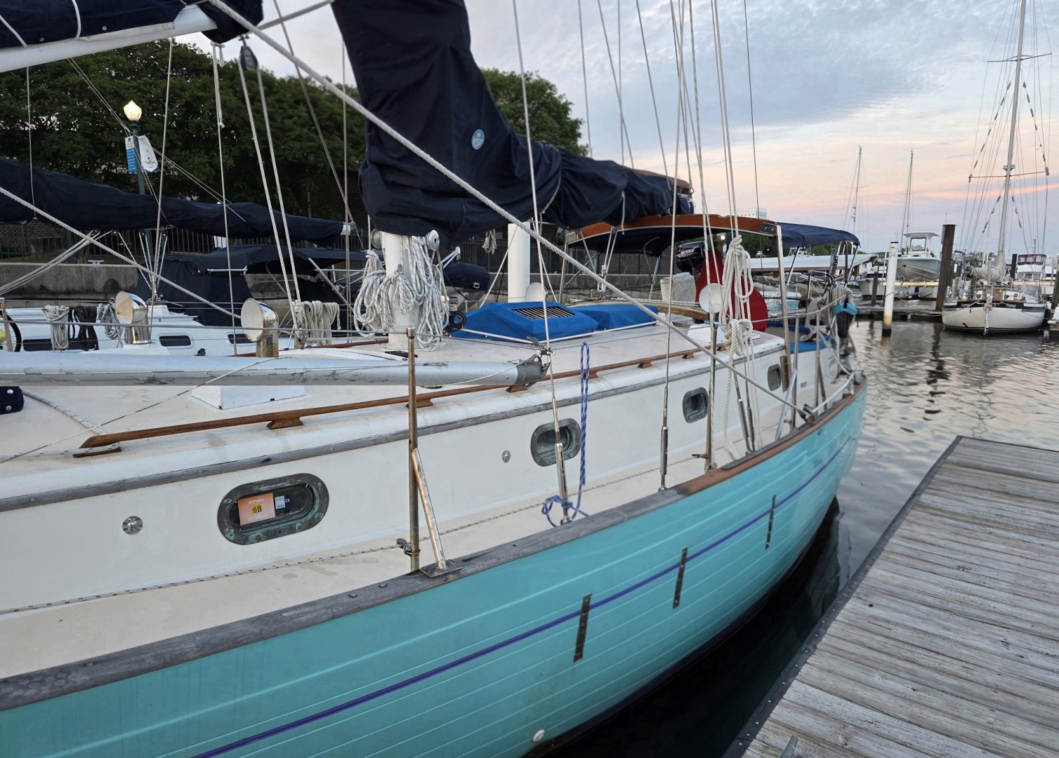 37ft Tayana Yacht For Sale