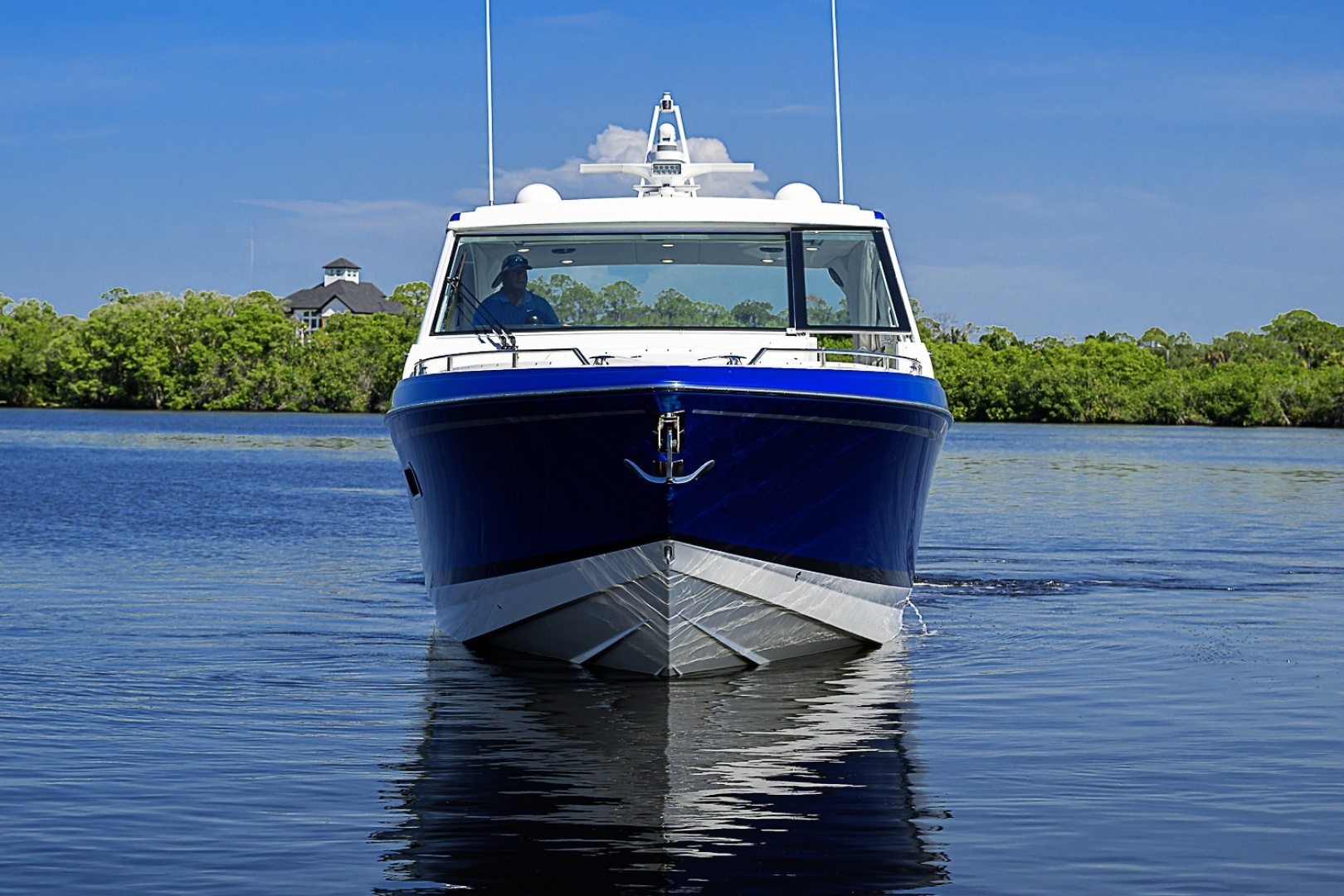 Formula 400 Super Sport Crossover Yacht For Sale