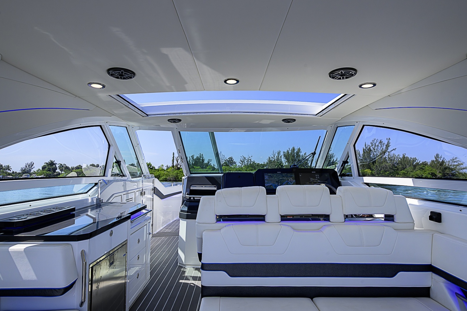 Out of the Blue 40ft Formula Yacht For Sale Out of the Blue 40ft Formula Yacht For Sale