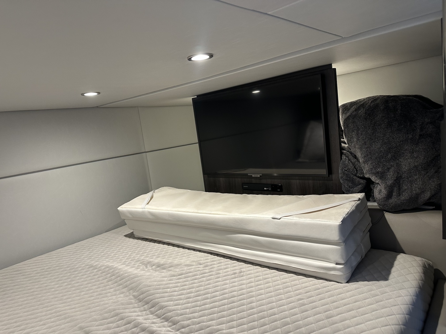 Out of the Blue 40ft Formula Yacht For Sale Out of the Blue 40ft Formula Yacht For Sale