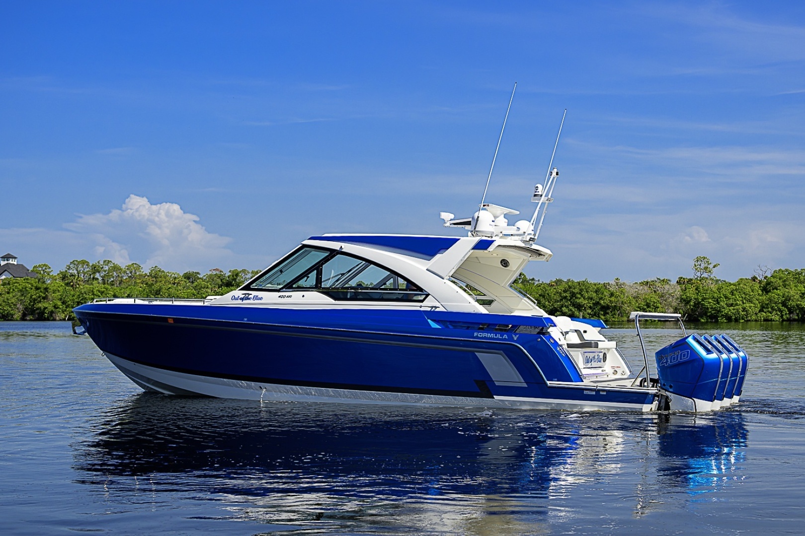 Formula 400 Super Sport Crossover Yacht For Sale