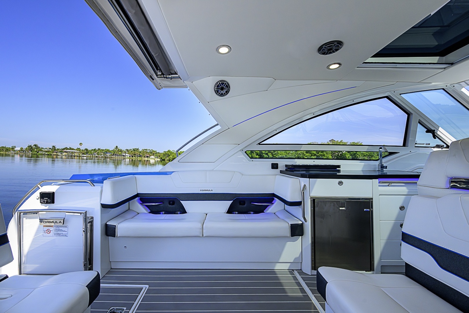 Out of the Blue 40ft Formula Yacht For Sale Out of the Blue 40ft Formula Yacht For Sale