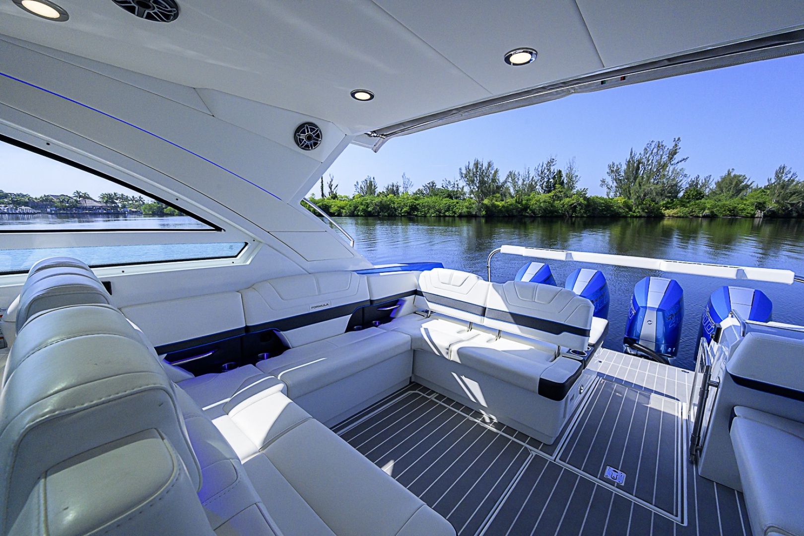 Out of the Blue 40ft Formula Yacht For Sale Out of the Blue 40ft Formula Yacht For Sale