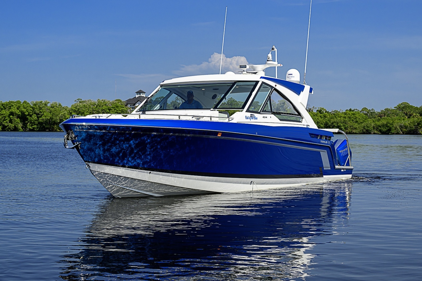 Formula 400 Super Sport Crossover Yacht For Sale