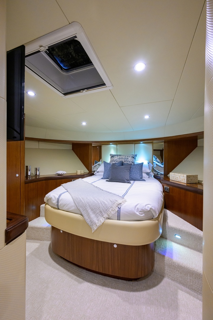 ESCAPE 72ft Ocean Alexander Yacht For Sale ESCAPE 72ft Ocean Alexander Yacht For Sale