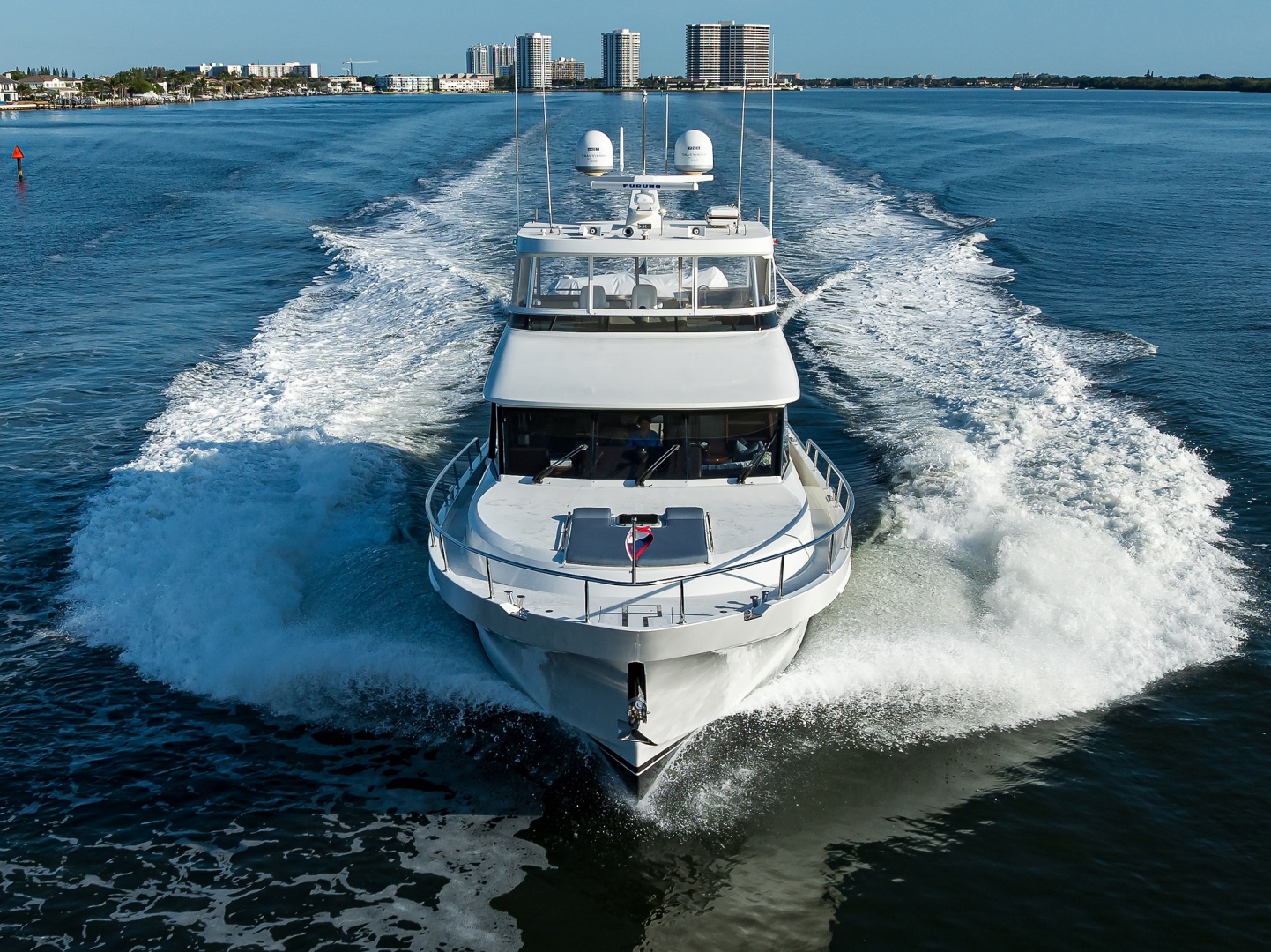 ESCAPE 72ft Ocean Alexander Yacht For Sale ESCAPE 72ft Ocean Alexander Yacht For Sale