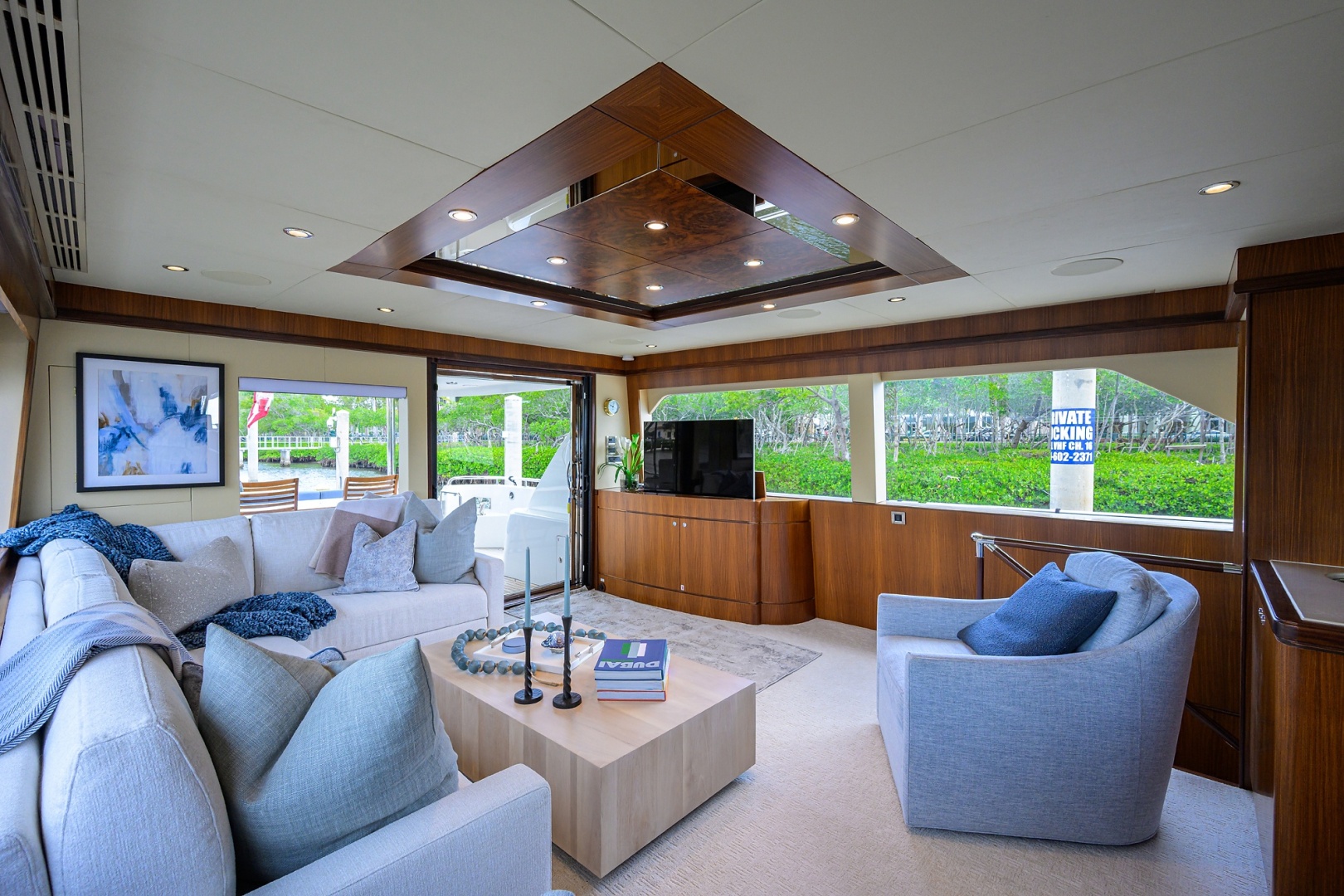 ESCAPE 72ft Ocean Alexander Yacht For Sale ESCAPE 72ft Ocean Alexander Yacht For Sale