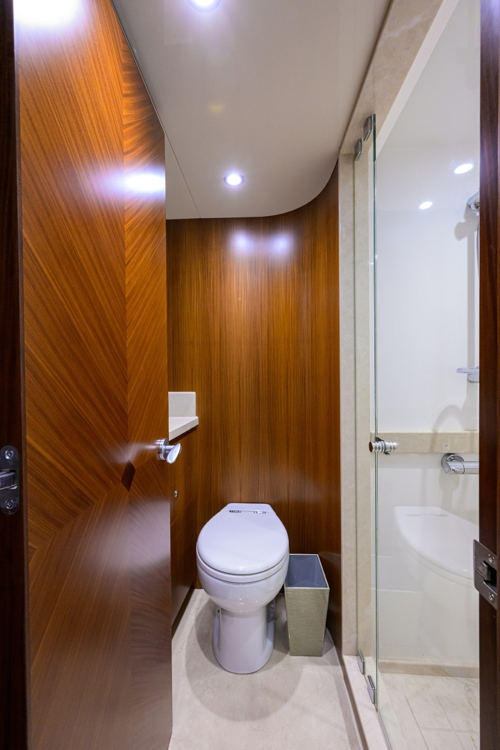 ESCAPE 72ft Ocean Alexander Yacht For Sale ESCAPE 72ft Ocean Alexander Yacht For Sale