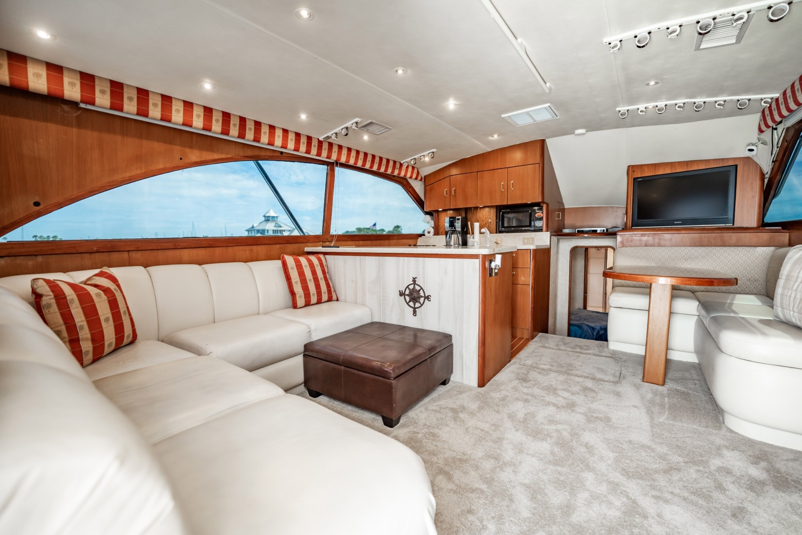 2000 Ocean Yachts 43 Super Sport