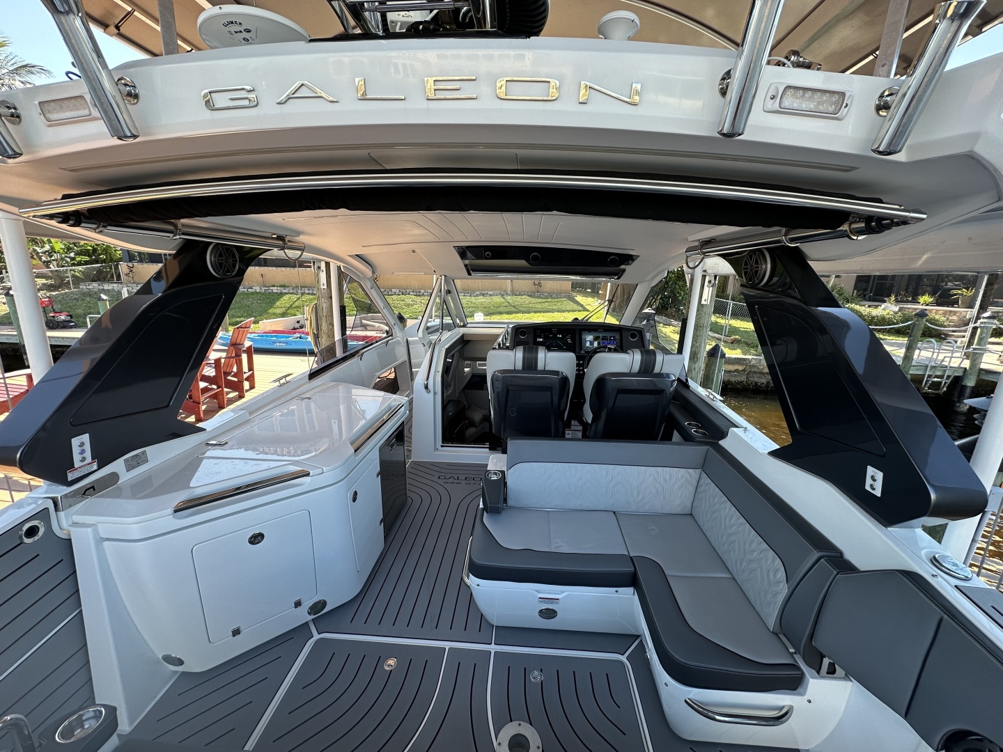Galeon 325 GTO - Photo 9