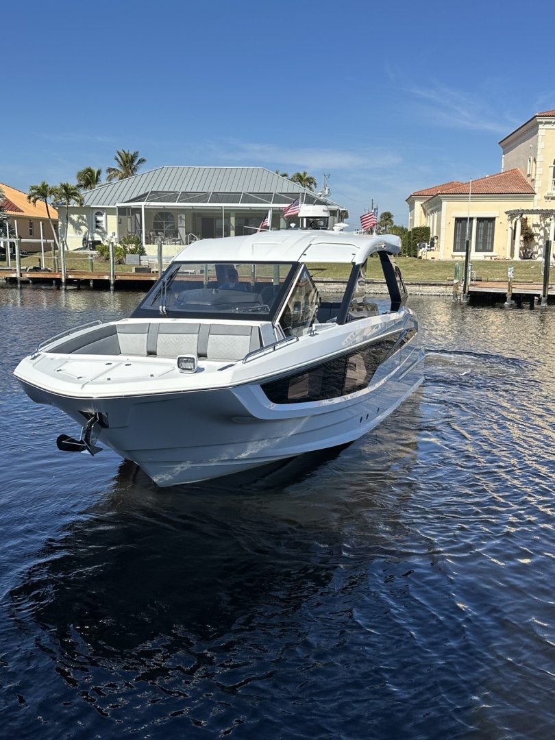 Galeon 325 GTO - Photo 3