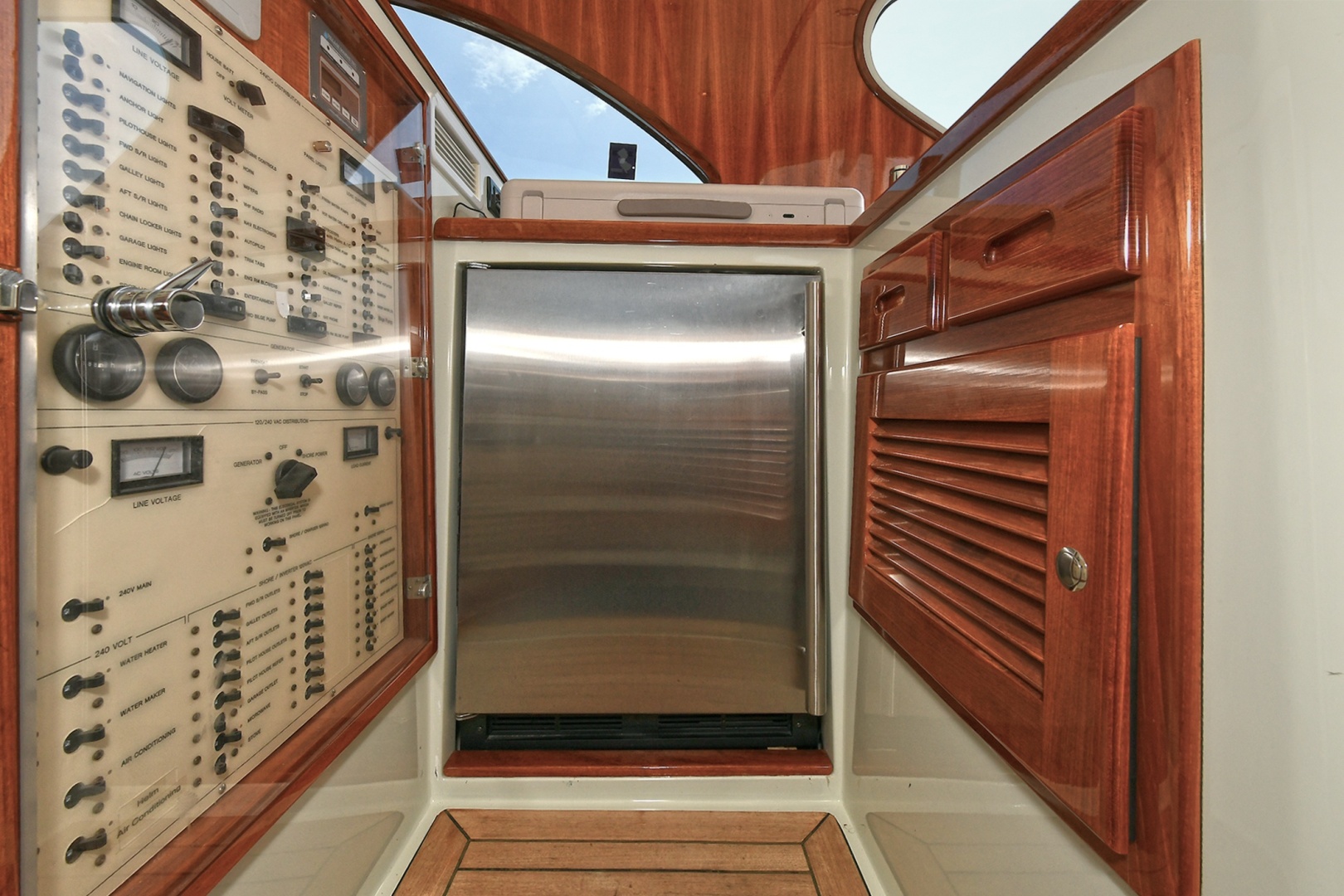2005 San Juan Downeast Express
