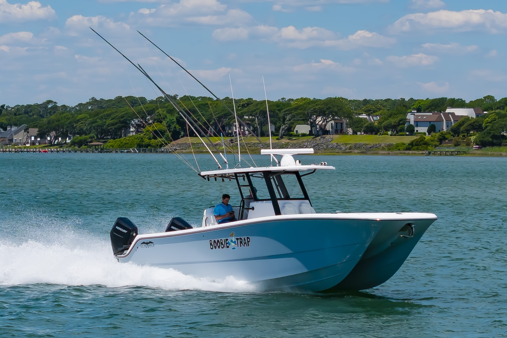 33ft Invincible Yacht For Sale