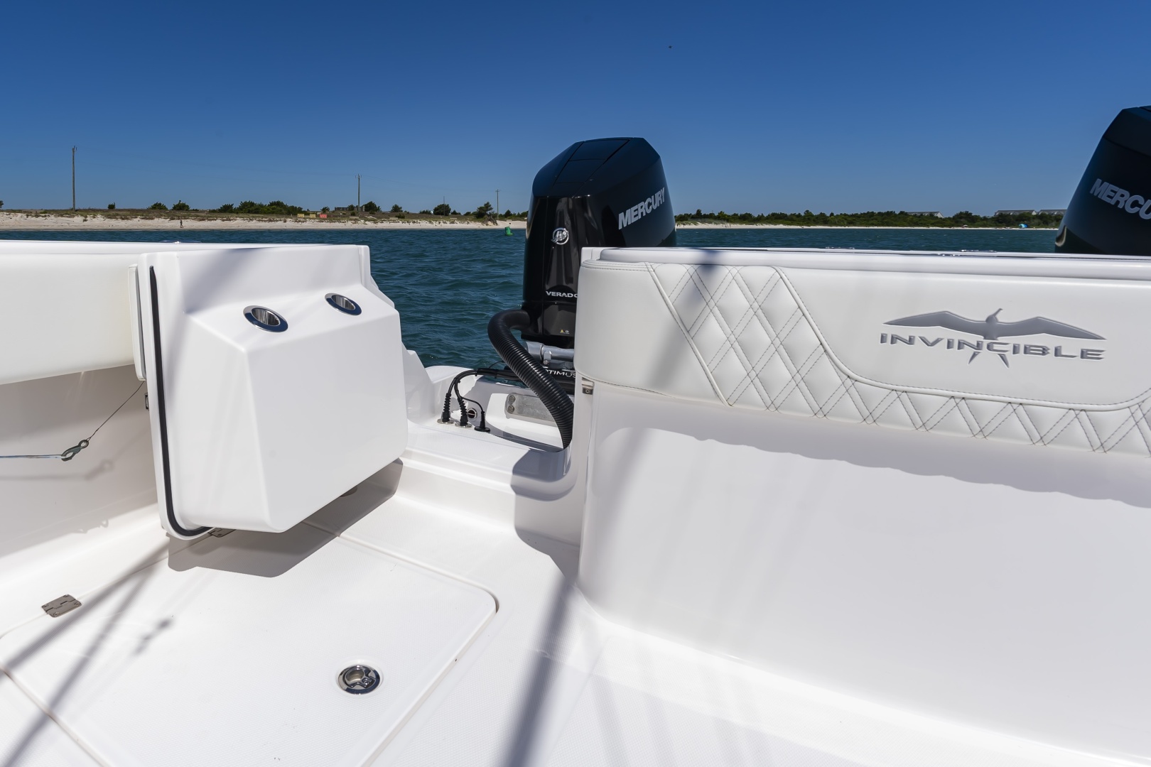 33ft Invincible Yacht For Sale