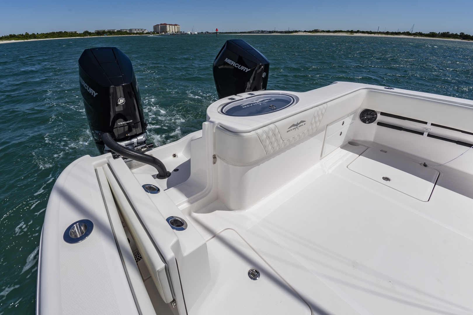 33ft Invincible Yacht For Sale