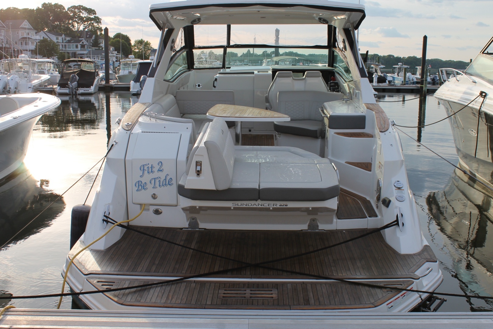 2023 Sea Ray Sundancer 320