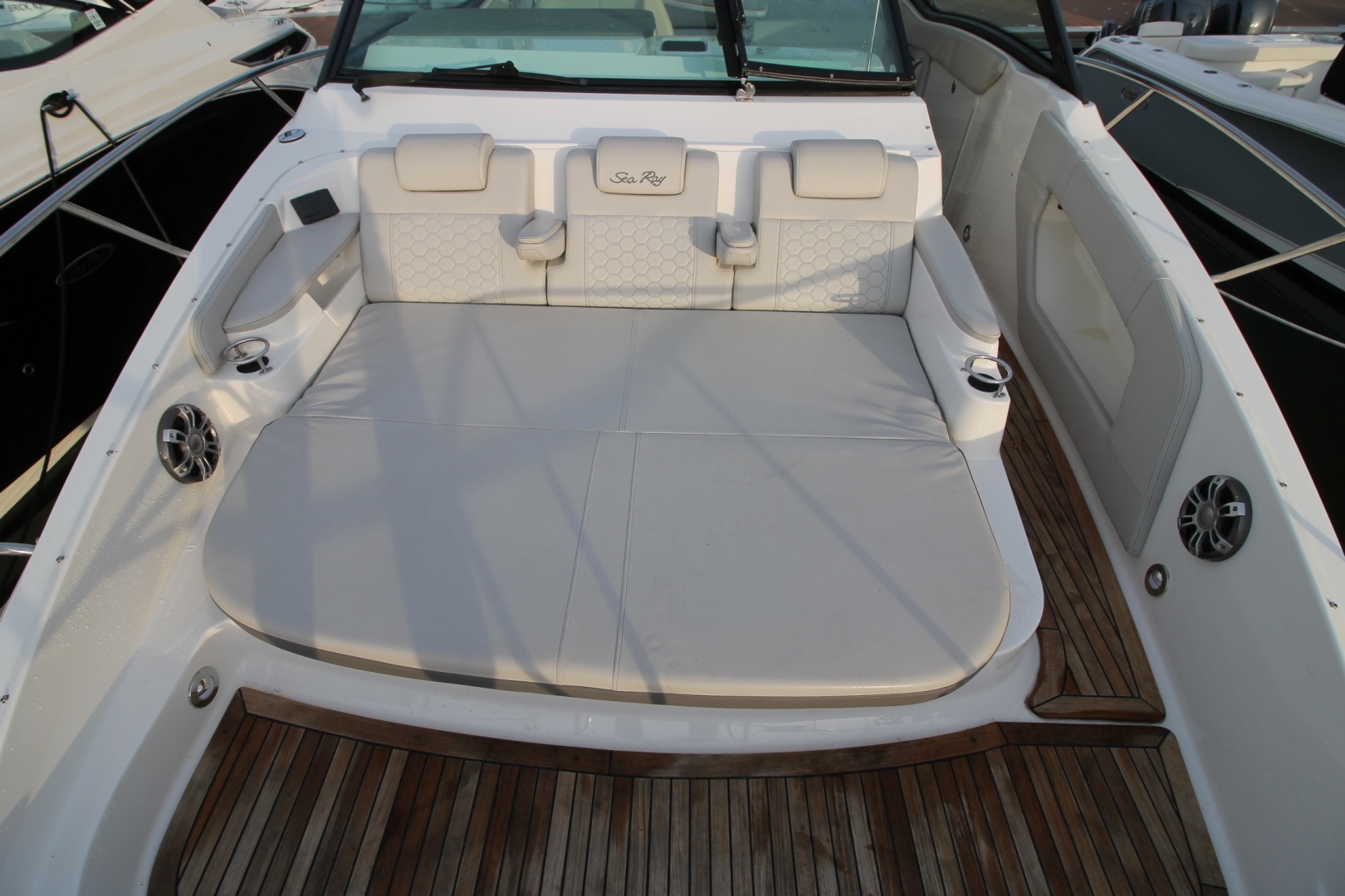 32ft Sea Ray Yacht For Sale 32ft Sea Ray Yacht For Sale