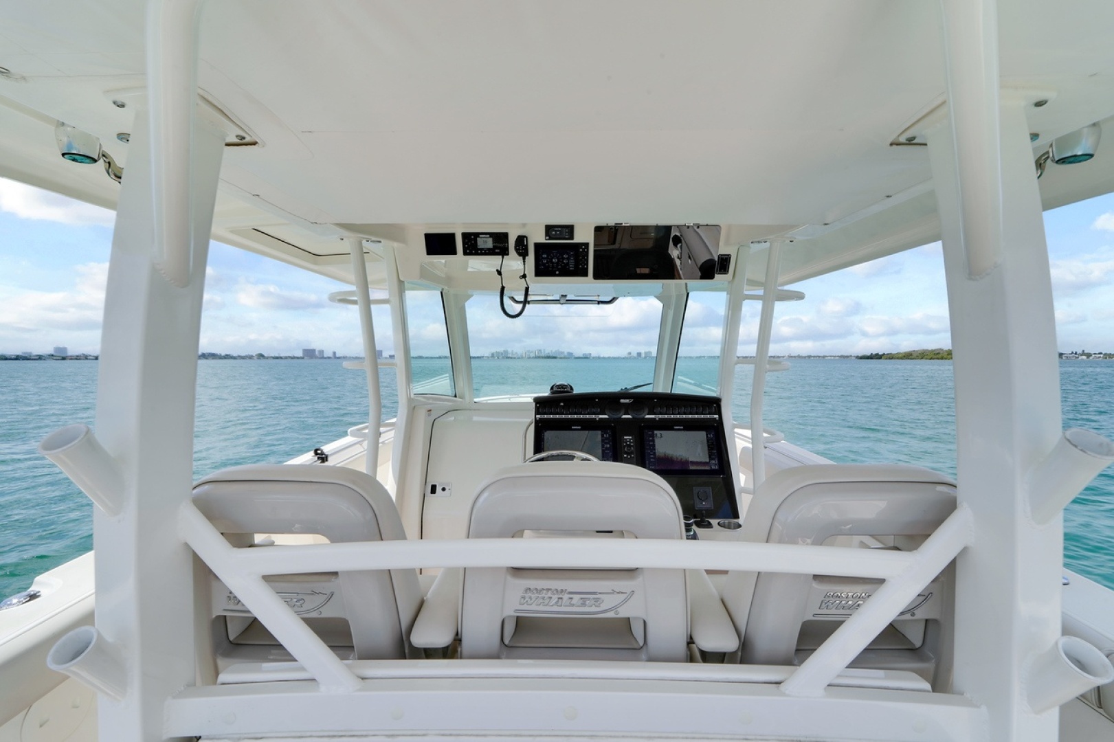 2020 Boston Whaler 380 Outrage