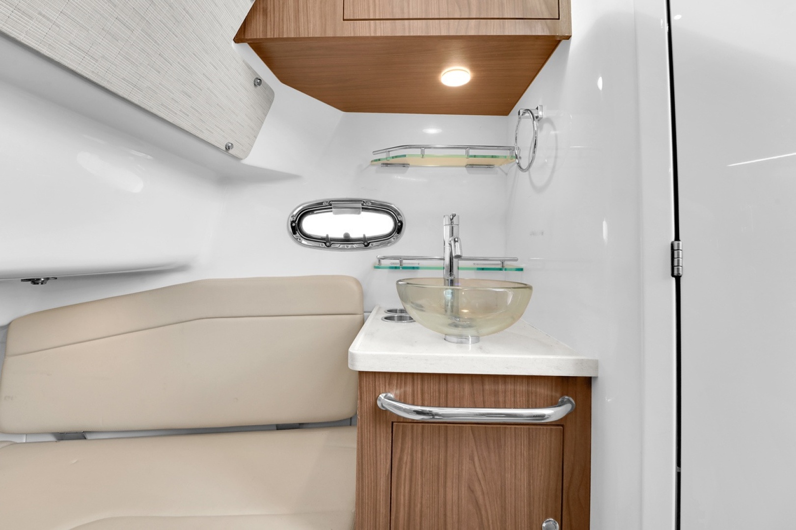 2020 Boston Whaler 380 Outrage