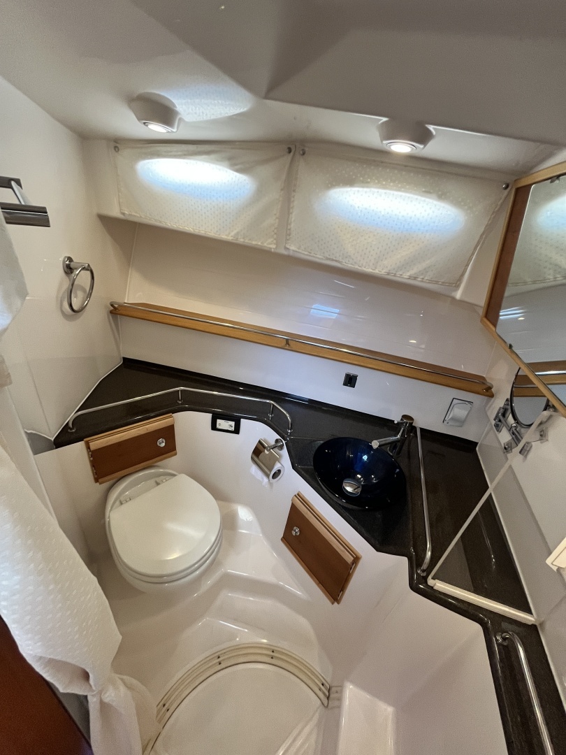 Cutwater 32 Coupe Yacht For Sale
