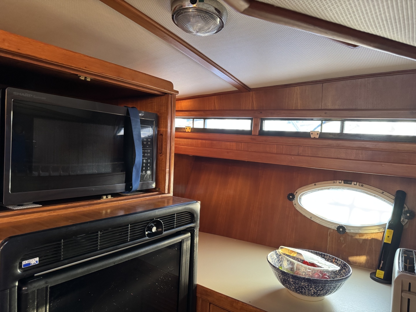 Adagio 37ft President Yacht For Sale