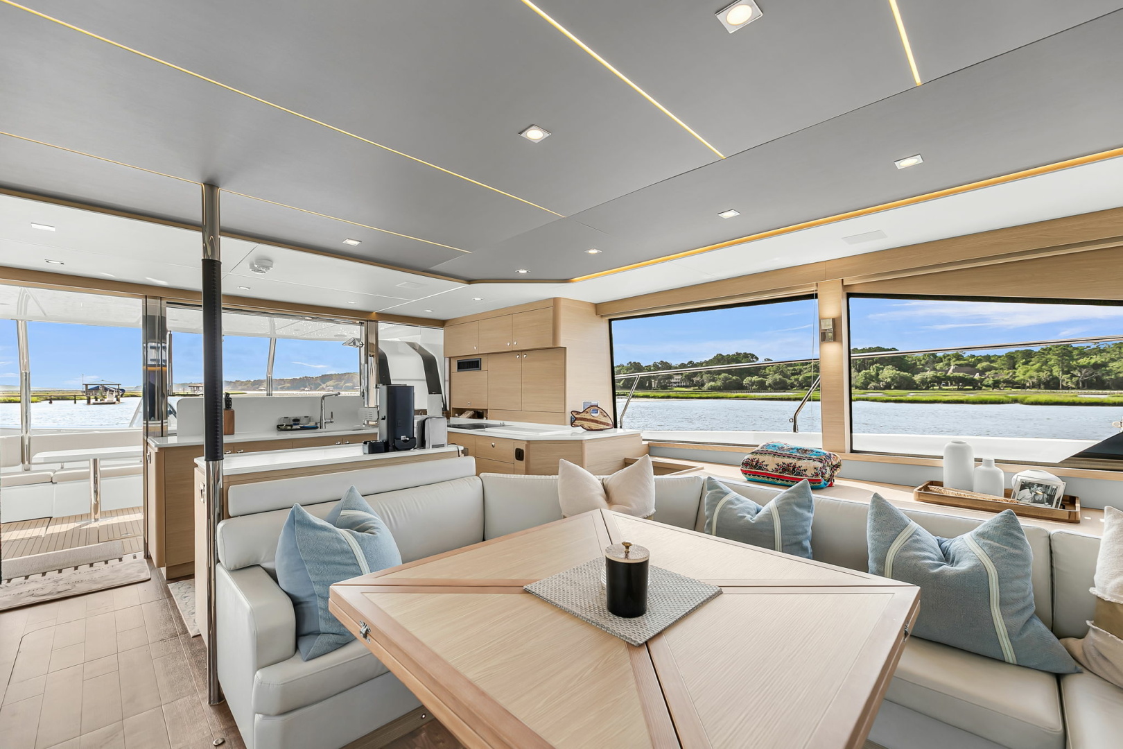 54ft Aquila Yacht For Sale 54ft Aquila Yacht For Sale