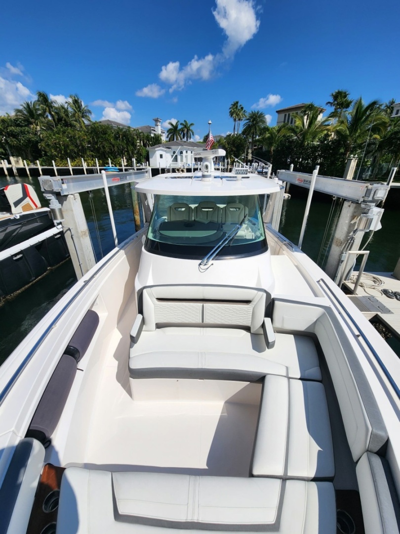 38ft Tiara Yachts Yacht For Sale 38ft Tiara Yachts Yacht For Sale