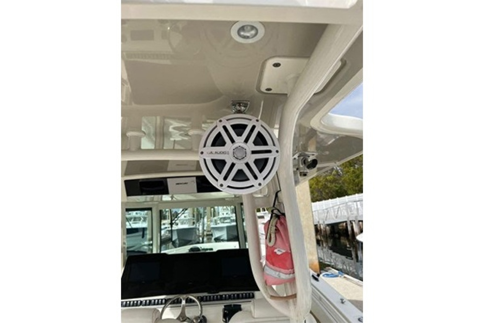 Gyn Tonic 39ft HCB Yacht For Sale