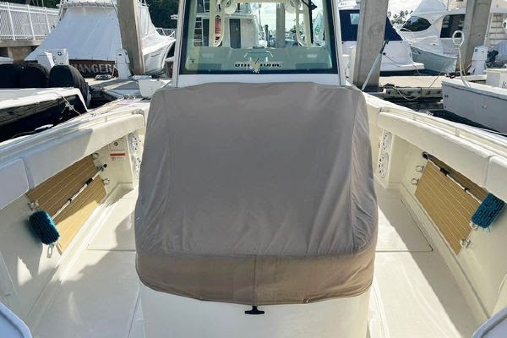 Gyn Tonic 39ft HCB Yacht For Sale