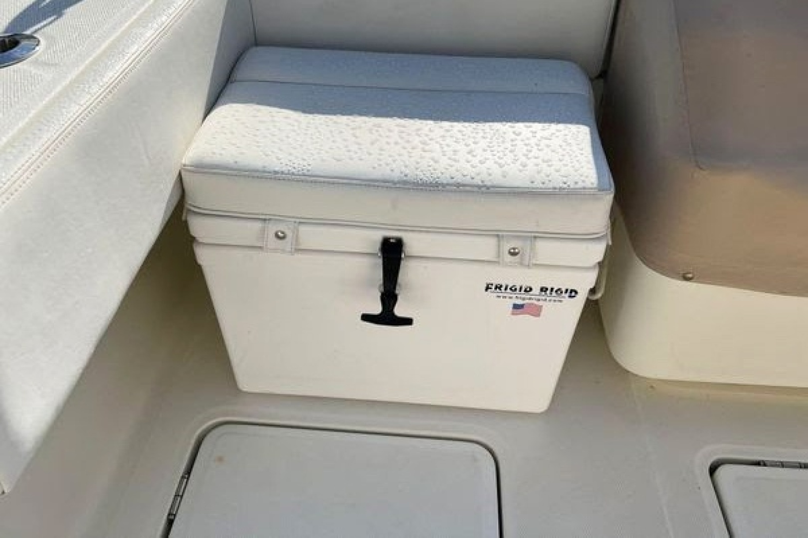 Gyn Tonic 39ft HCB Yacht For Sale