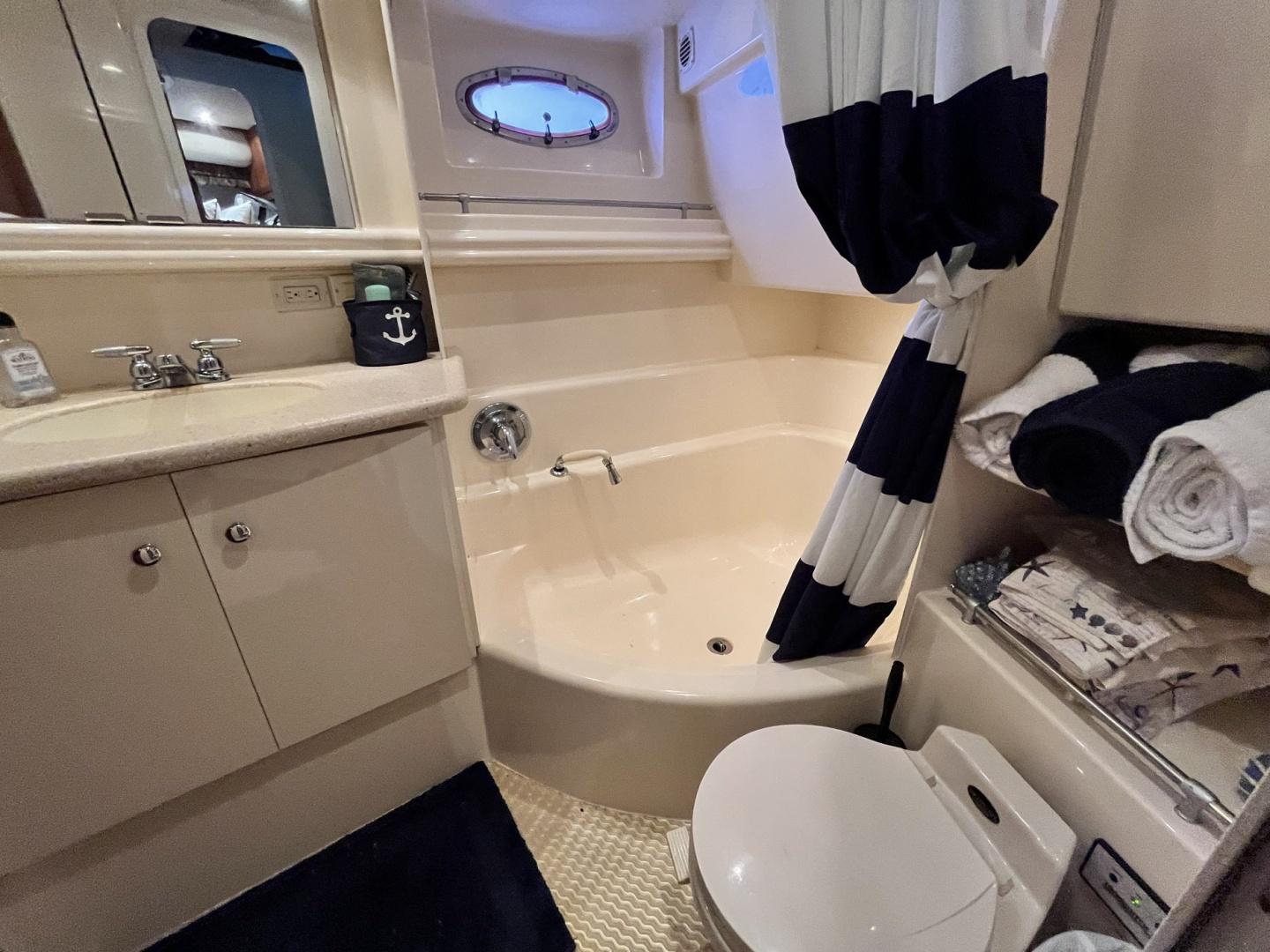 50ft Carver Yacht For Sale