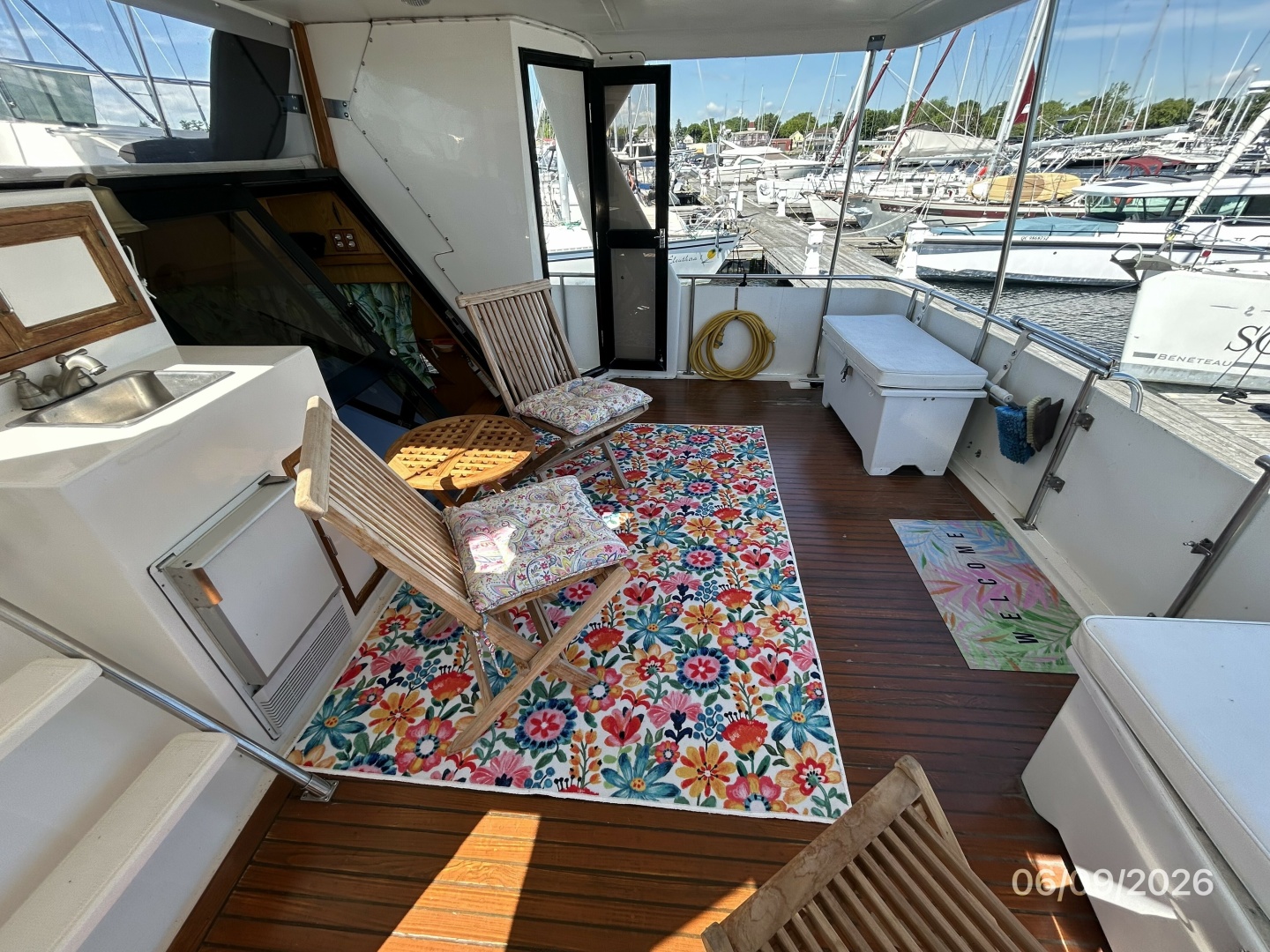 44' High Tech sundeck starboard