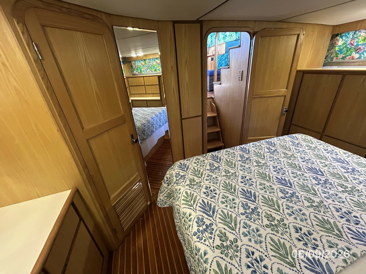 44' High Tech guest stateroom aft