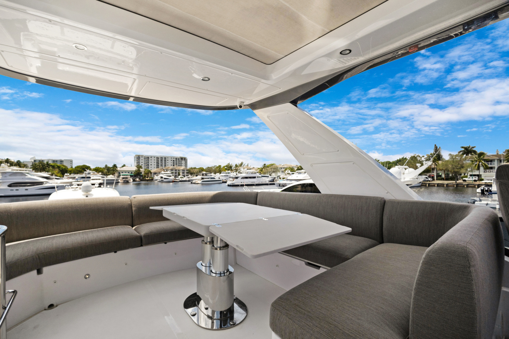 53ft Azimut Yacht For Sale