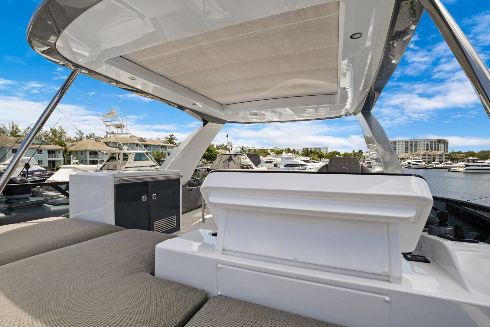 2025 Azimut FLY 53