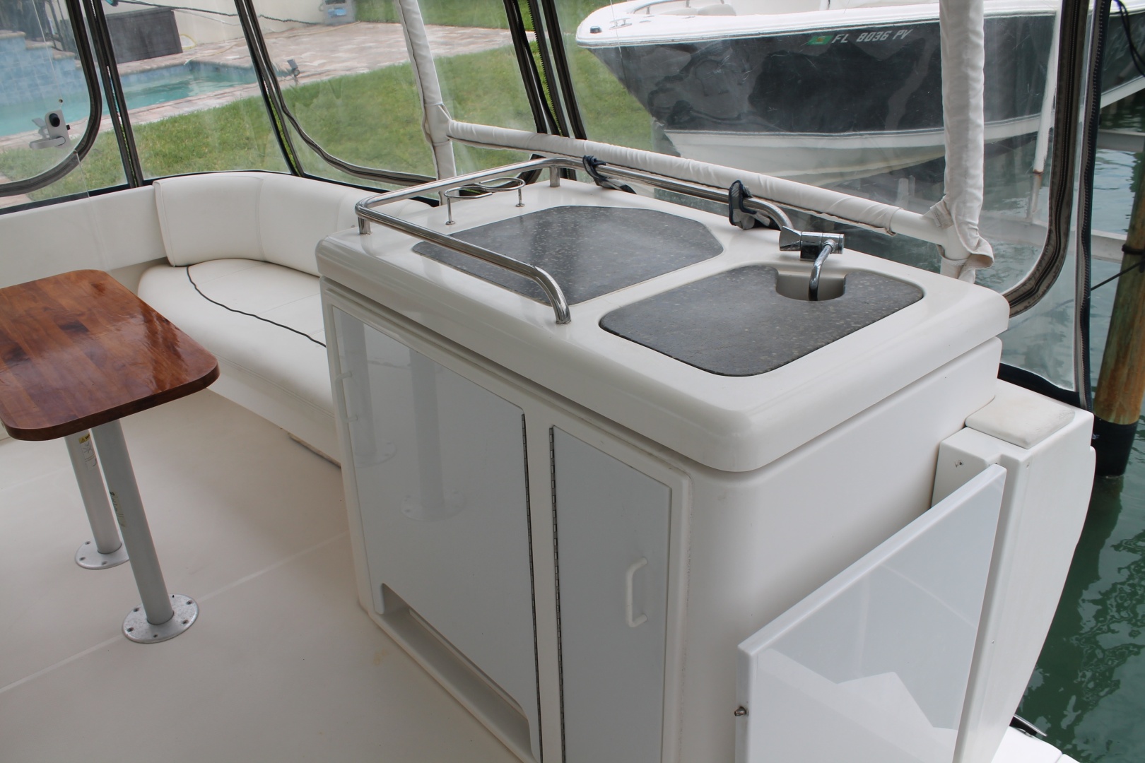 41ft Cruisers Yachts Yacht For Sale