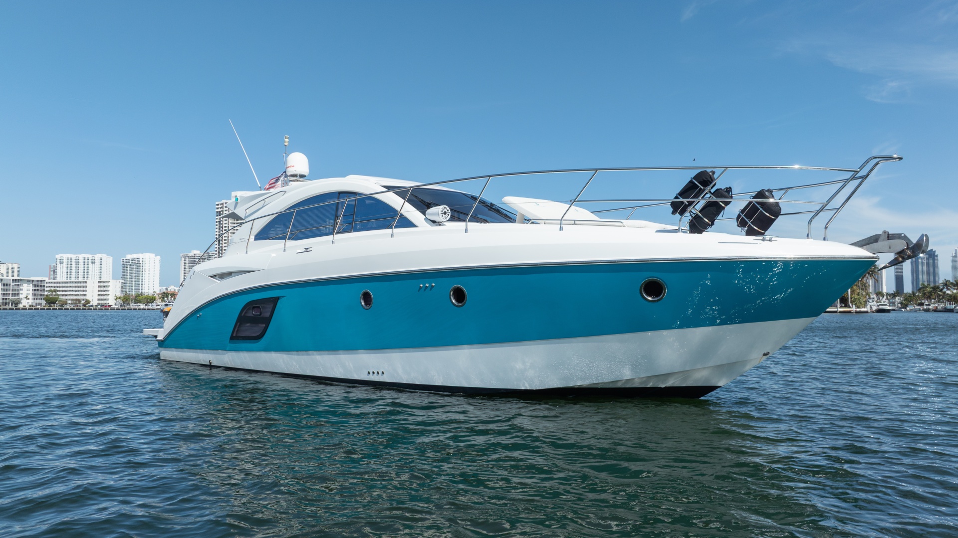 AQUA 47ft Beneteau Yacht For Sale