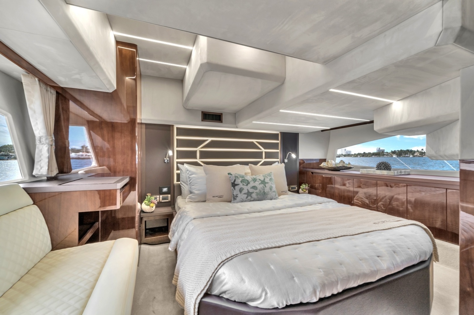 Galeon 425 HTS - Photo 37