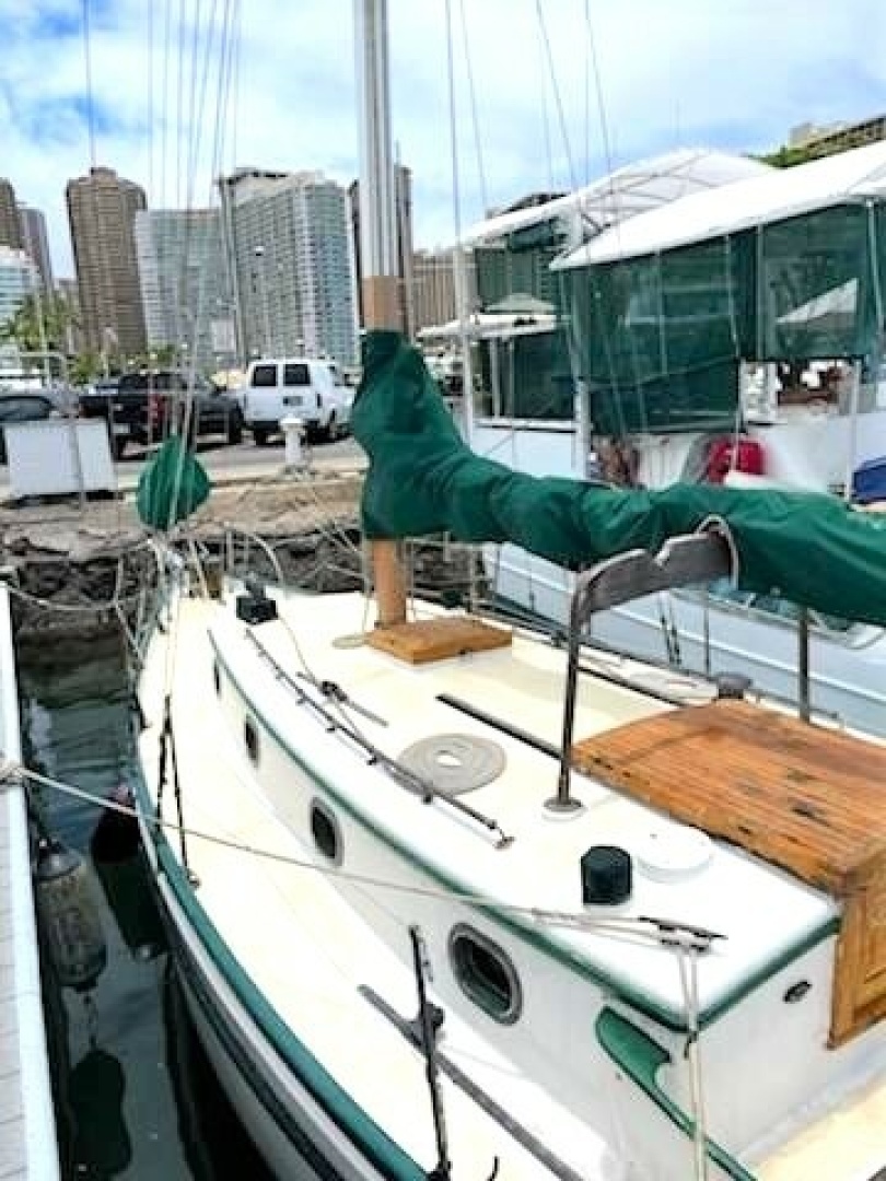 TALARIA 30ft Custom Yacht For Sale TALARIA 30ft Custom Yacht For Sale