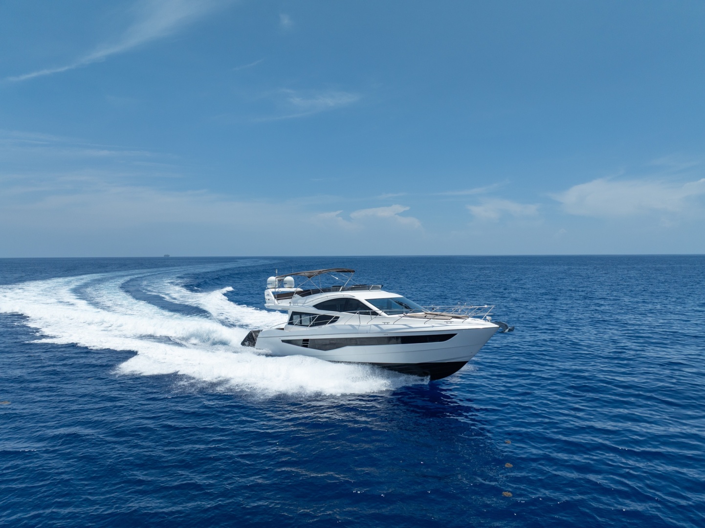 Galeon 550 Fly — Spoiled Rotten - Photo 6