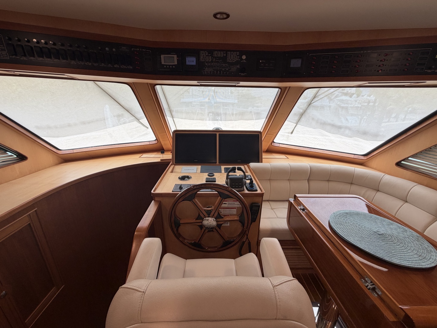 2025 Marlow Explorer 53E