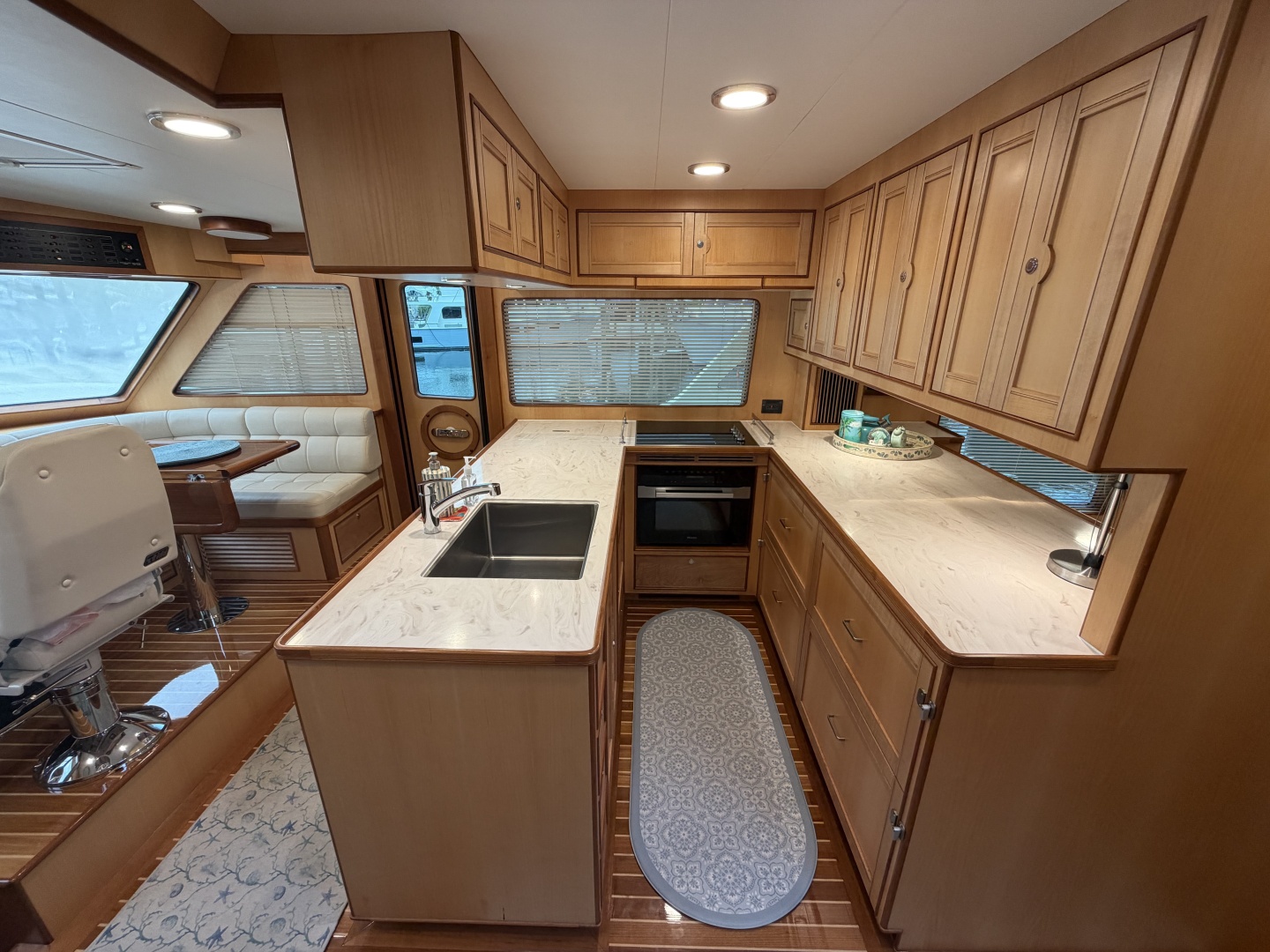 LADY V 53ft Marlow Yacht For Sale