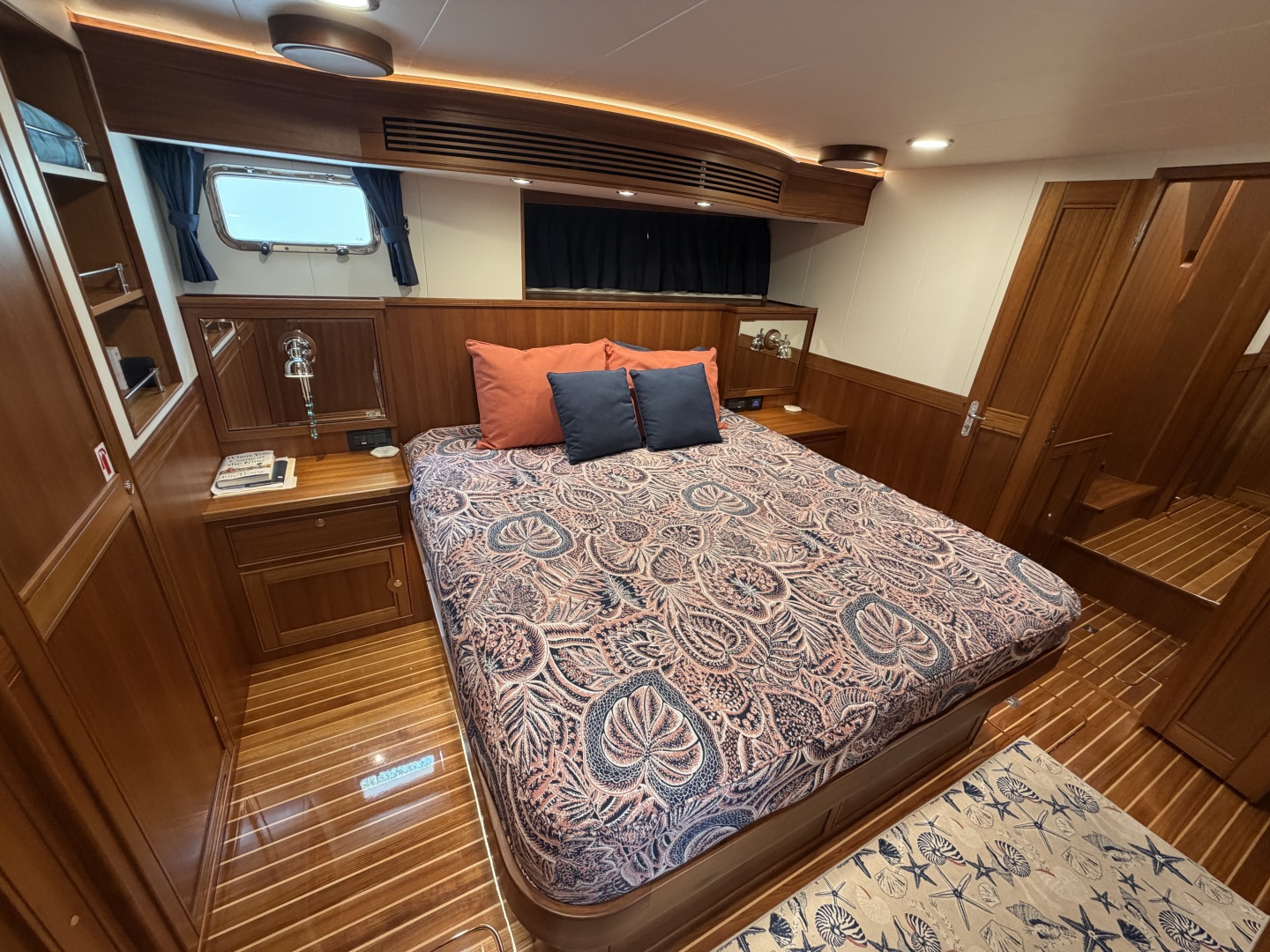 2025 Marlow Explorer 53E