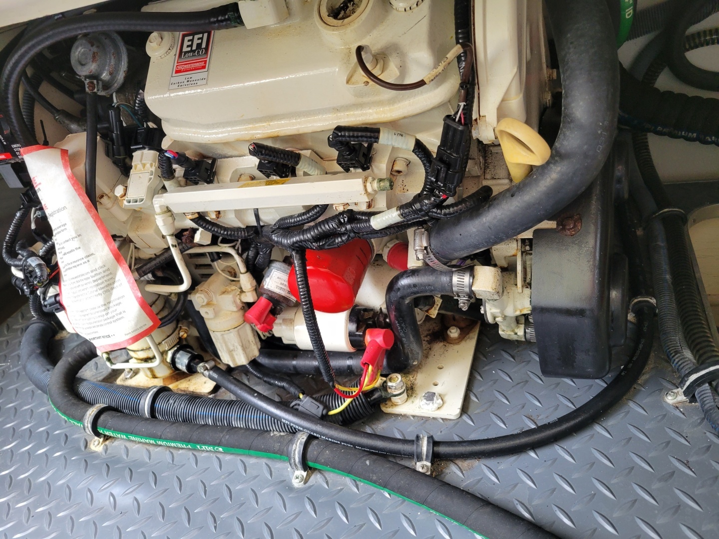 Formula 350 Crossover Bowrider Yacht For Sale