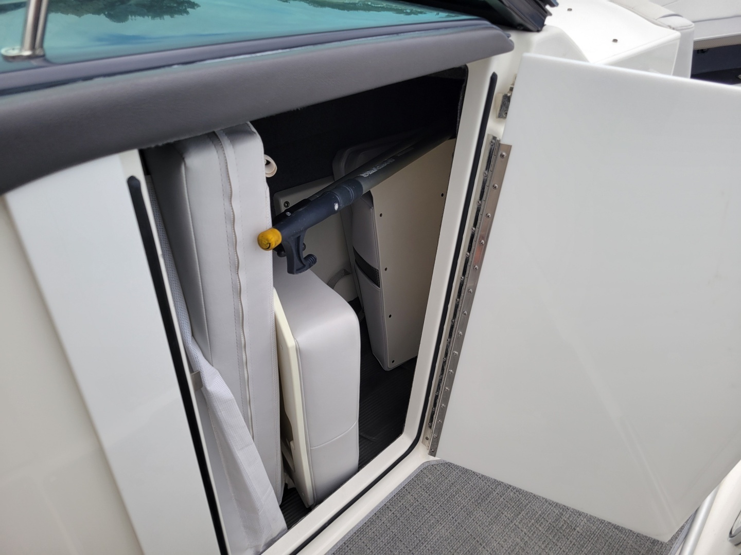 Formula 350 Crossover Bowrider Yacht For Sale