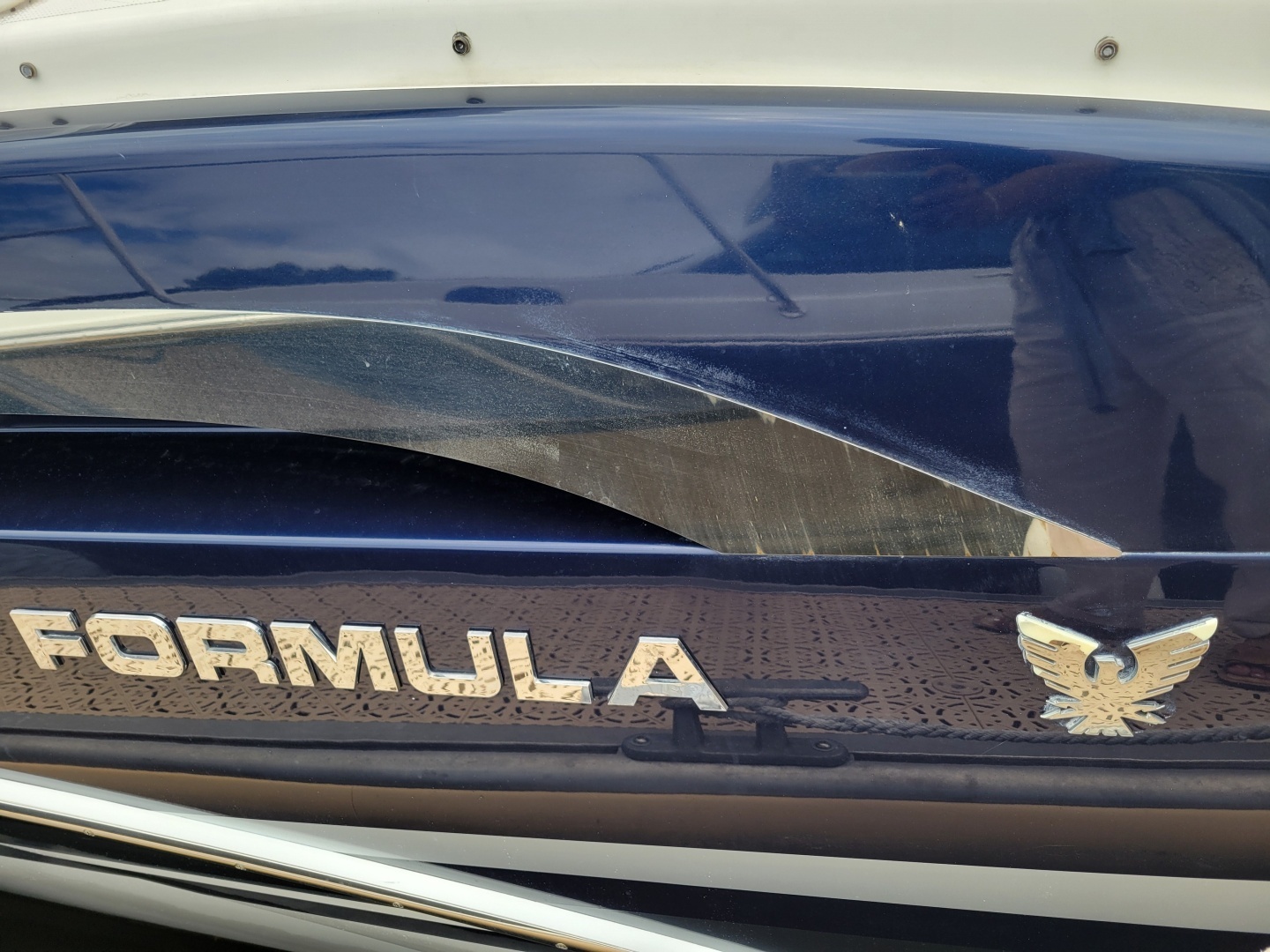 Formula 350 Crossover Bowrider Yacht For Sale