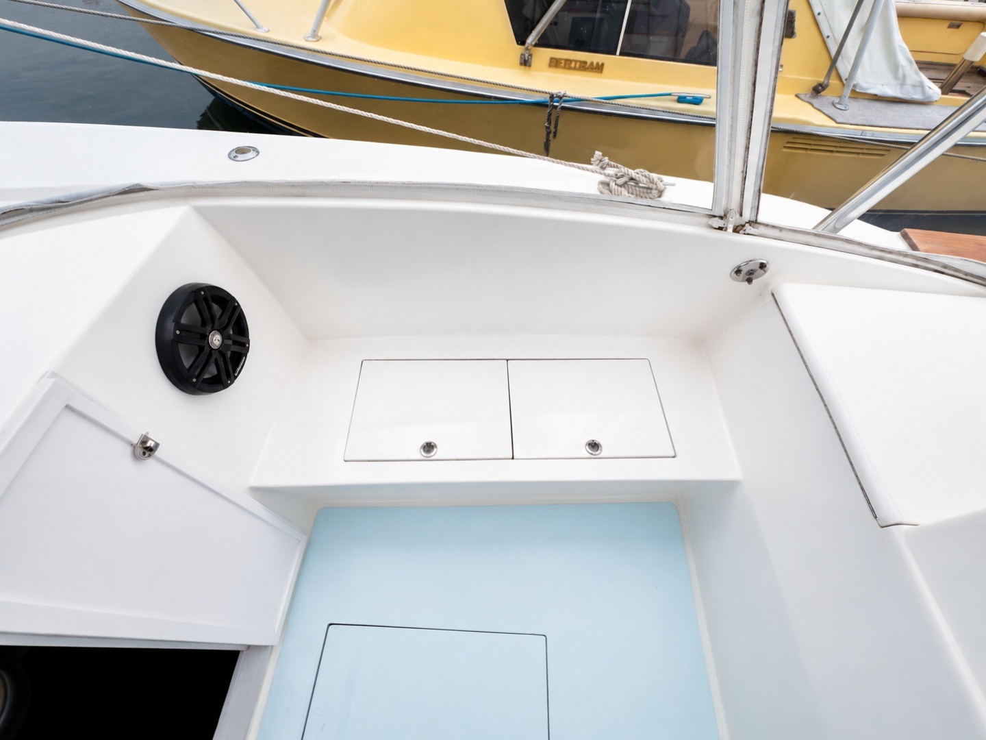 Sidejob 33ft L amp H Yacht For Sale