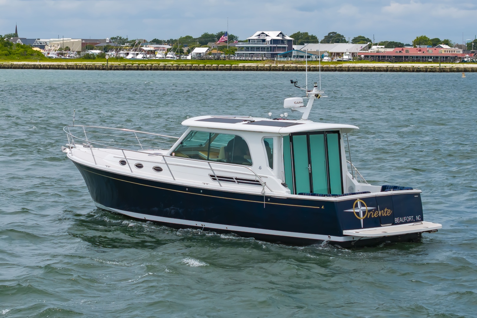 ORIENTE 37ft Back Cove Yacht For Sale